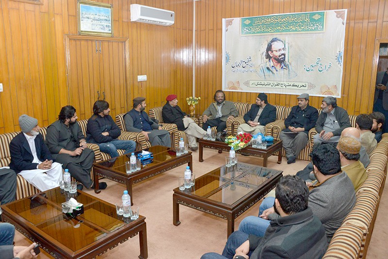 Calligrapher of Prophet Mosque Shafique-uz-Zaman visits MQI secretariat