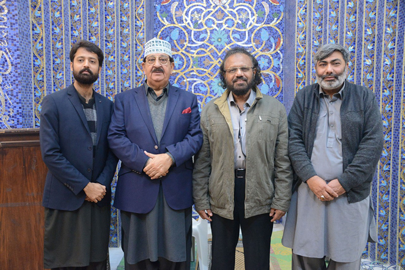 Calligrapher of Prophet Mosque Shafique-uz-Zaman visits MQI secretariat