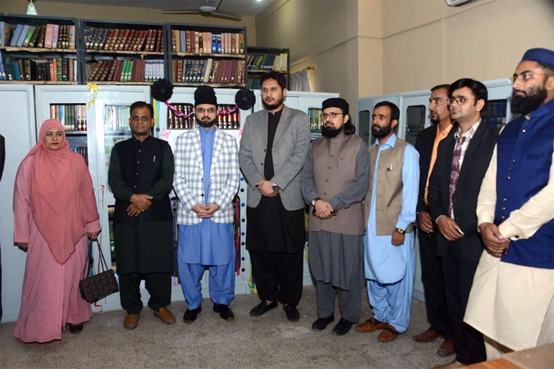 Dr Hassan Mohi-ud-Din Qadri is inaugurating a special book shelf in the Karachi University Library
