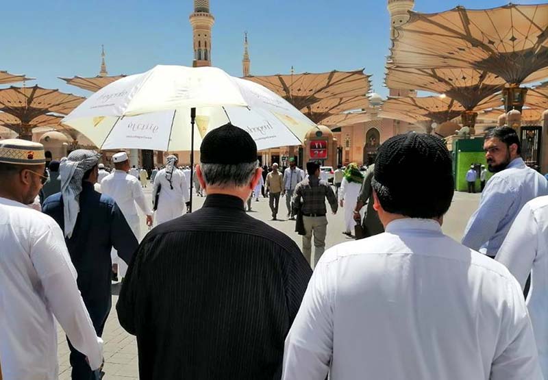 Dr Muhammad Tahir-ul-Qadri in the holy city of Madina