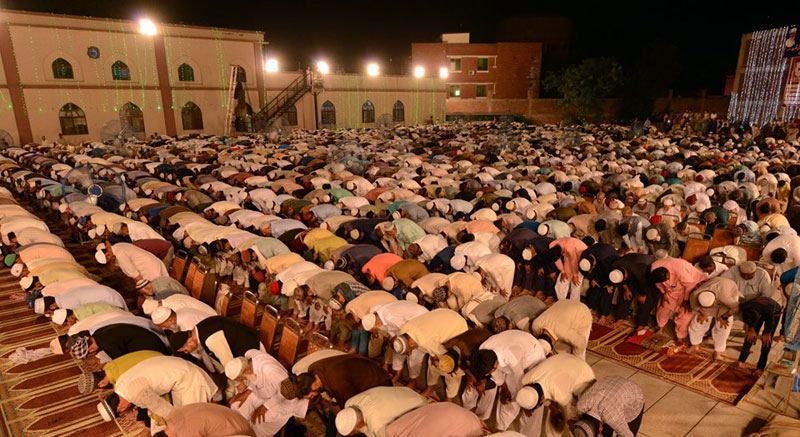 A view of Namaz e Tarawih in Itikaf City 2019