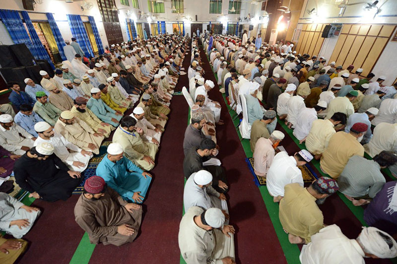 A view of Namaz e Tarawih in Itikaf City 2019