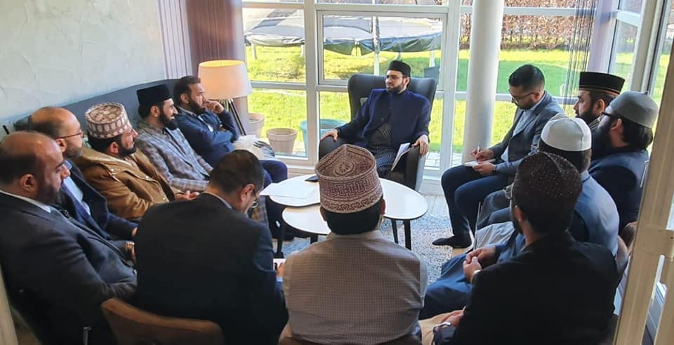 Executive members of MQI Denmark meet Dr Hassan Mohi-ud-Din Qadri