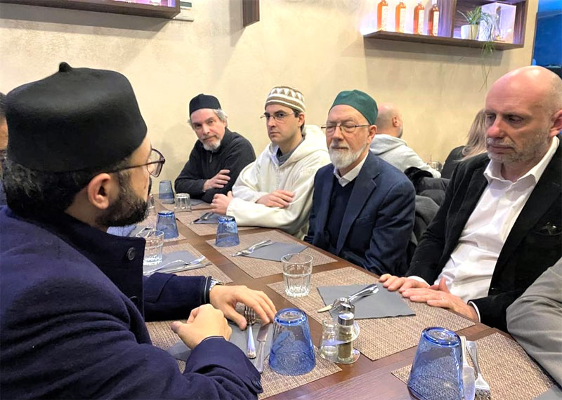 Dr Hassan Mohi-ud-Din Qadri meets representatives of an Italian Islamic organization