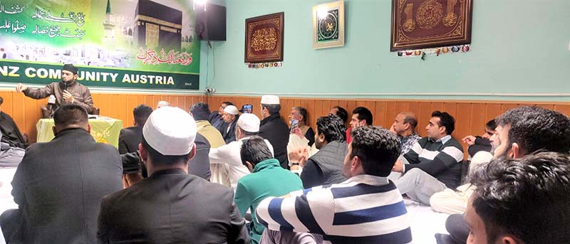 Dr Hassan Mohi-ud-Din Qadri attends a community event in Austria