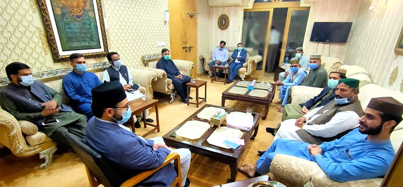 Pir Zain ul Abideen calls on Dr Hassan Qadri