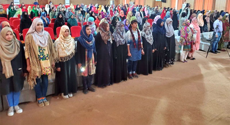 Minhaj-ul-Quran Women League presents the peace ideology of Shaykh-ul-Islam 
at a national conference in Faisalabad