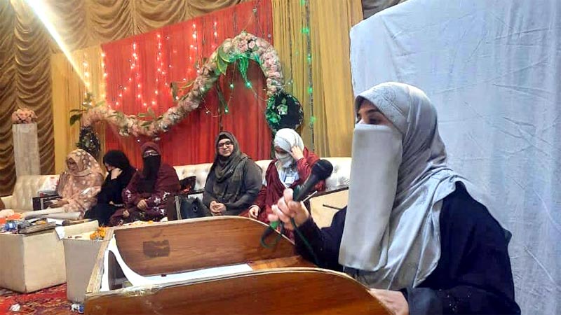 Dr Farah Naz addresses Milad ceremony in Peshawar