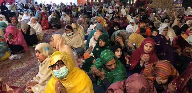 Dr Farah Naz addresses Milad ceremony in Peshawar