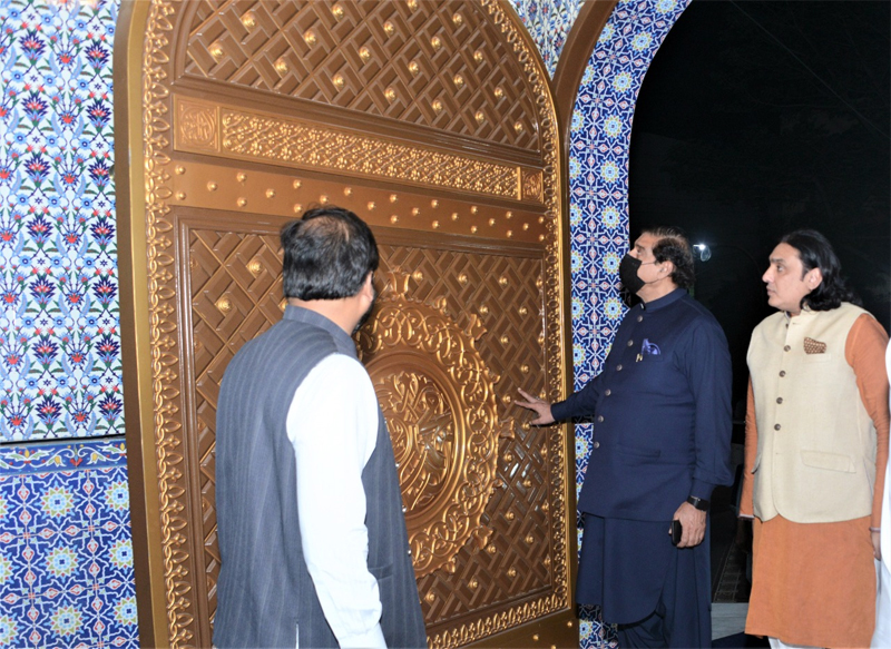 Former PM Raja Pervez Ashraf visits central secretariat of MQI