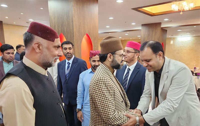 Seoul People call on Dr Hassan Mohi-ud-Din Qadri