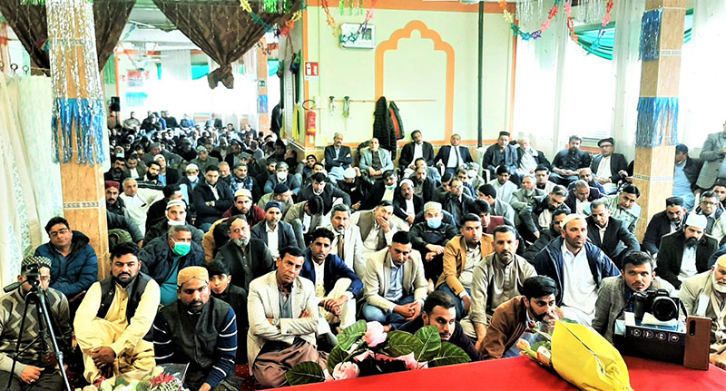 Dr Hassan Mohi-ud-Din Qadri addresses Rahmatun-lil-Alameen Conference in Carpi Italy