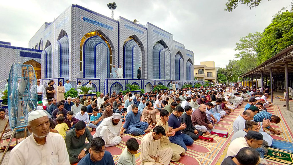 Dr Hassan Qadri address friday Jummah gathering in Jamy Shaykh ul Islam