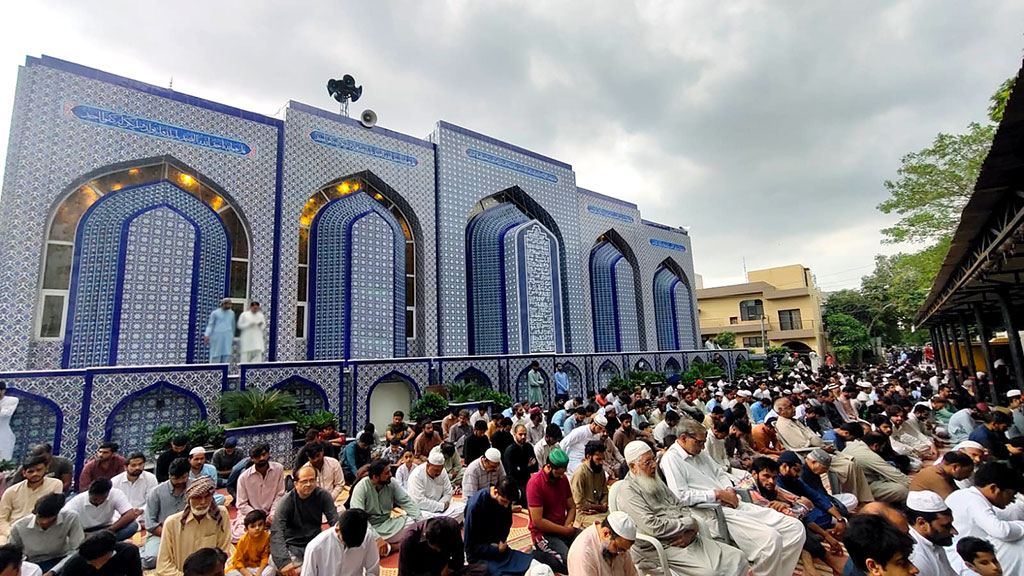 Dr Hassan Qadri address friday Jummah gathering in Jamy Shaykh ul Islam