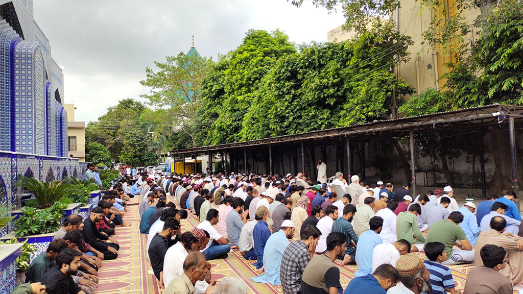 Dr Hassan Qadri address friday Jummah gathering in Jamy Shaykh ul Islam