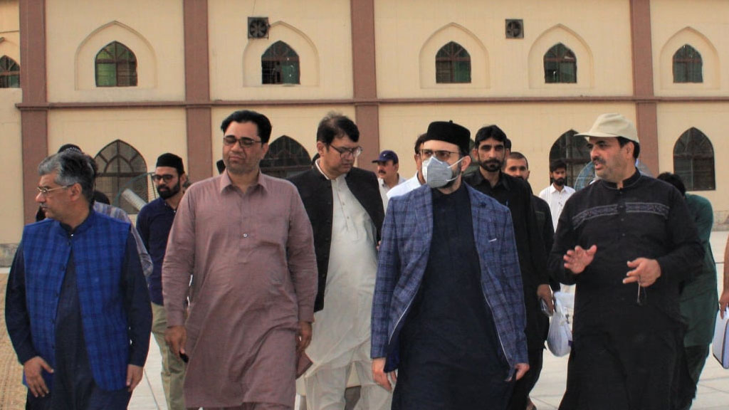 Dr Hassan Qadri visits Itikaf City of MQI