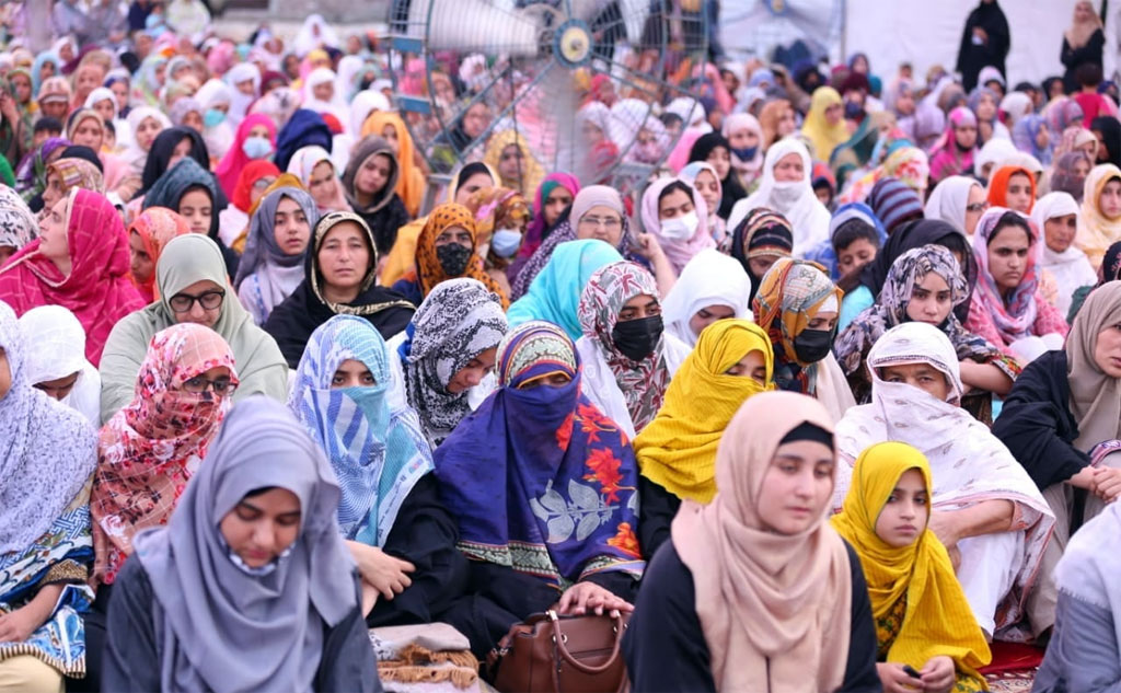 Sayyida Ayesha Conference at Minhaj Women Itikaf Gah