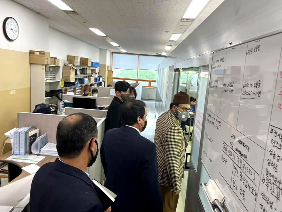 Dr Hassan Mohi ud Din Qadri visits Tech University of Korea Siheung-si