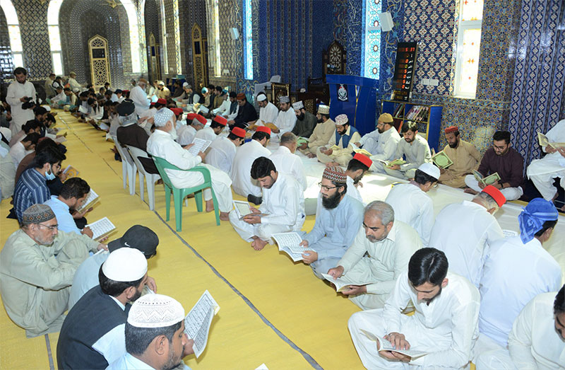 Quran khawani held for the departed souls at Jamy Shaykh-ul-Islam