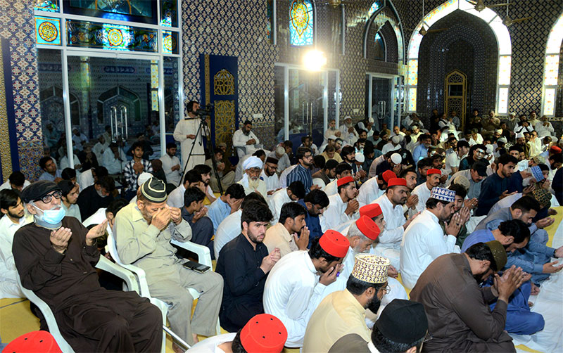 Quran khawani held for the departed souls at Jamy Shaykh-ul-Islam