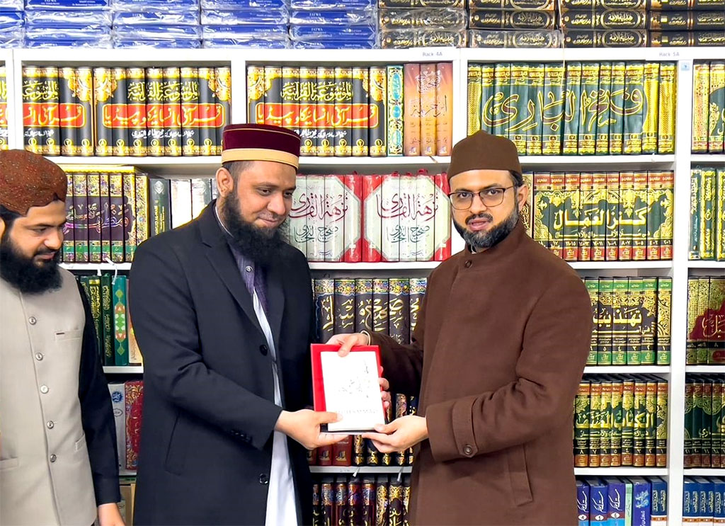 Religious scholars hold a meeting with Dr Hassan Mohi-ul-Din Qadri in Denmark