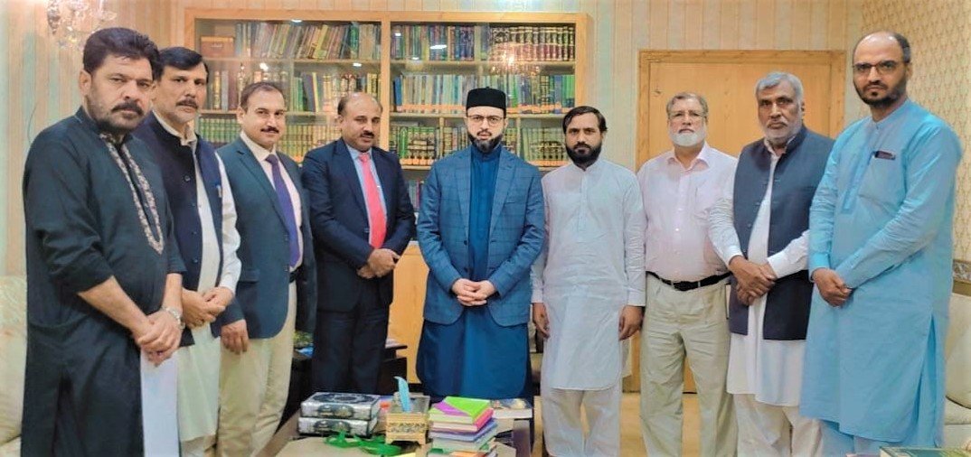 Tehreek e Pakistan trust delegation meets dr hassan qadri