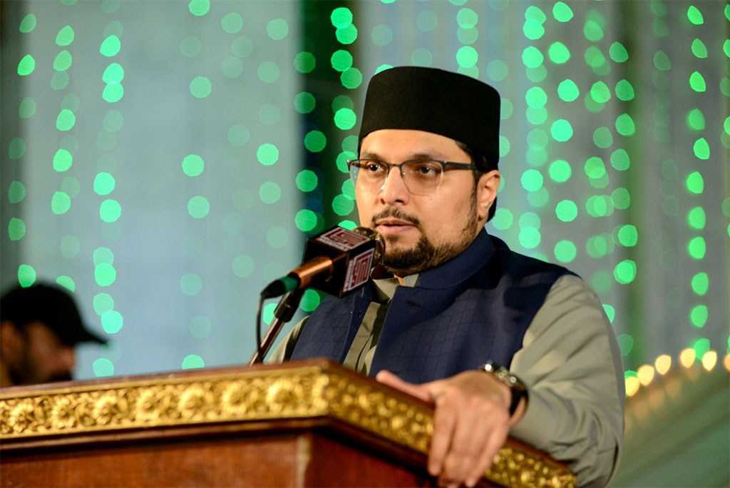 Dr Hussain Qadri addresses Milad feast ceremony