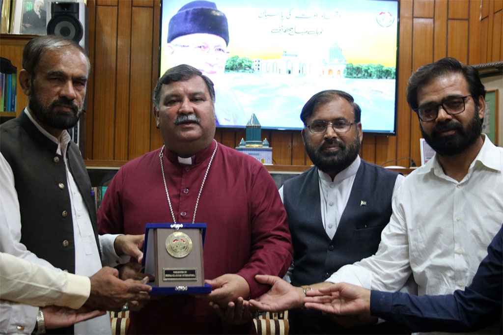A delegation of Christian community visits Minhaj ul Quran central secretariat -4