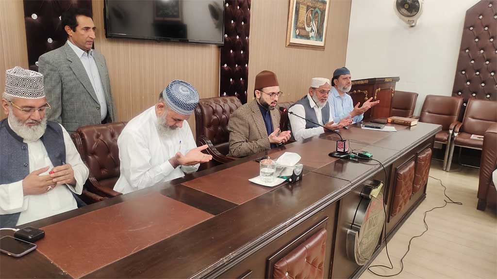 Dr Hassan Qadri Meeting With COSIS Students