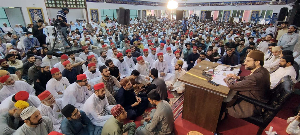 Dr Hassan Qadri addressing Tarbiyati session in Itikaf City - 4