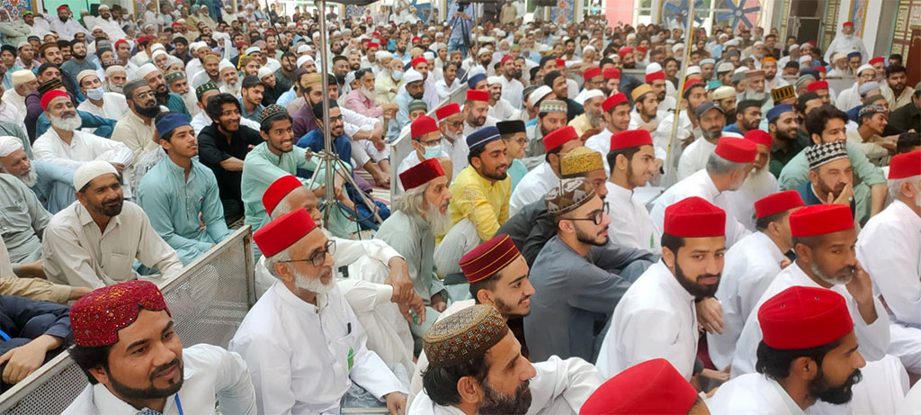 Dr Hassan Qadri addressing Tarbiyati session in Itikaf City - 7