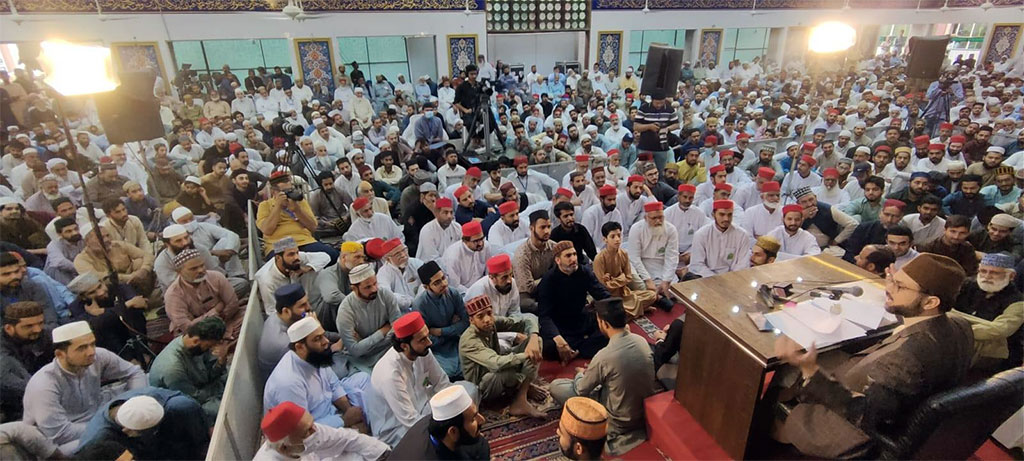 Dr Hassan Qadri addressing Tarbiyati session in Itikaf City - 6