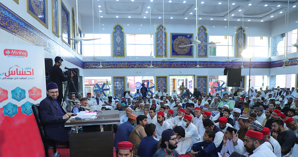 Dr Hassan Qadri addressing Itikaf City residents