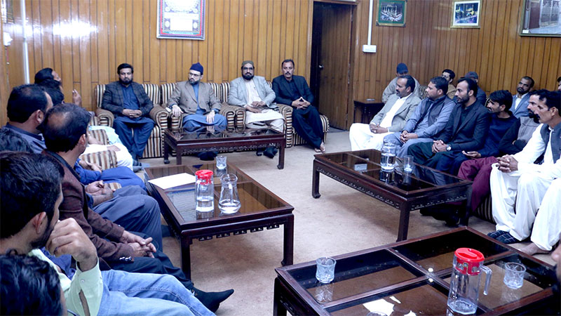 Dr Hassan Qadri meeting with members of Minhaj ul Quran Sheikhupura