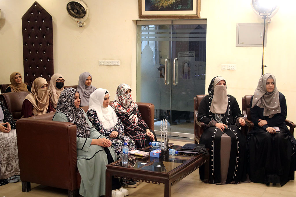 Dr Hassan Qadri met MWL Executive team