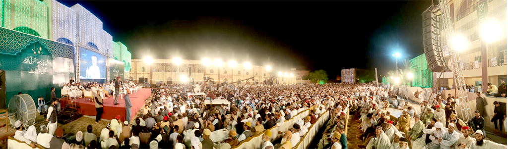 Dr Tahir ul Qadri addressing Itikaf City residents