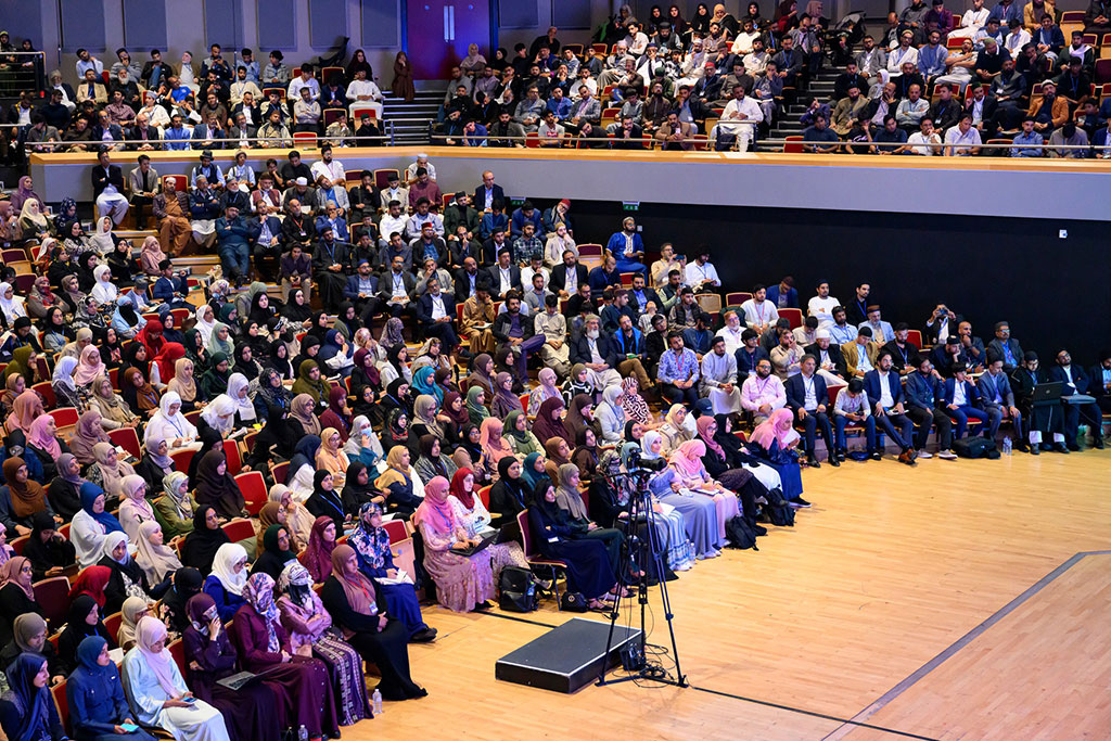 Dr Tahir-ul-Qadri speaks on Spiritual Company and Journey towards Allah - al-Hidayah