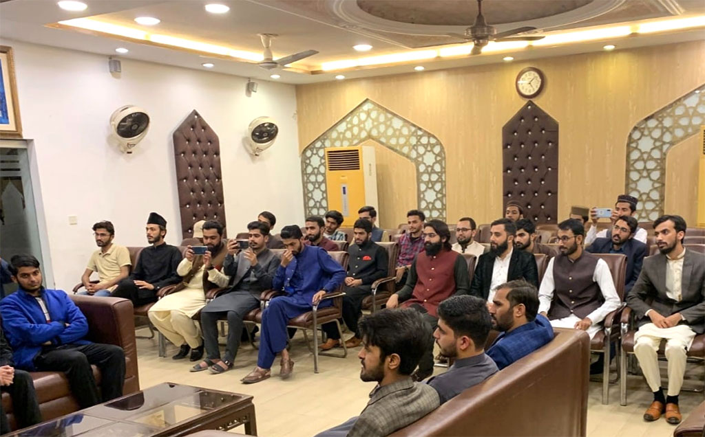 Khalil-ur-Rehman Qamar visits College of Shariah