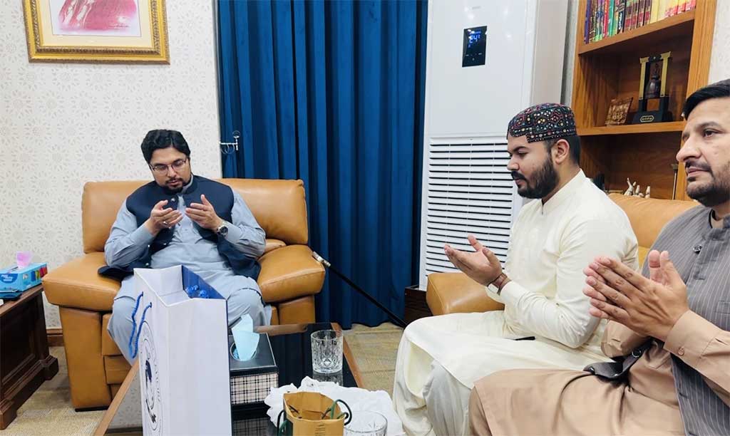 Mazhar Mehmood Alvi meeting with dr hussain qadri