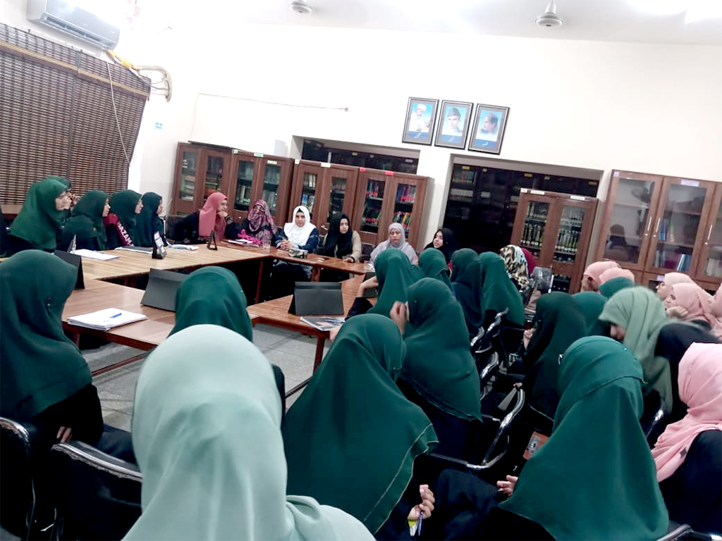 Training session with students of Minhaj Women College