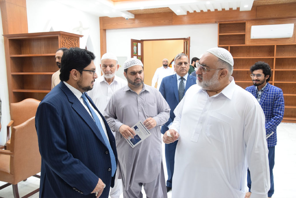 dr hussain qadri meeting with peer of ghamkol sharif