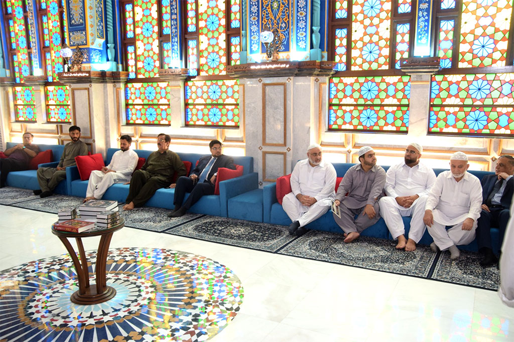 Pir Sayyid Habibullah Shah visits Shaykh-ul-Islam Institute of Spiritual Studies in Minhaj University