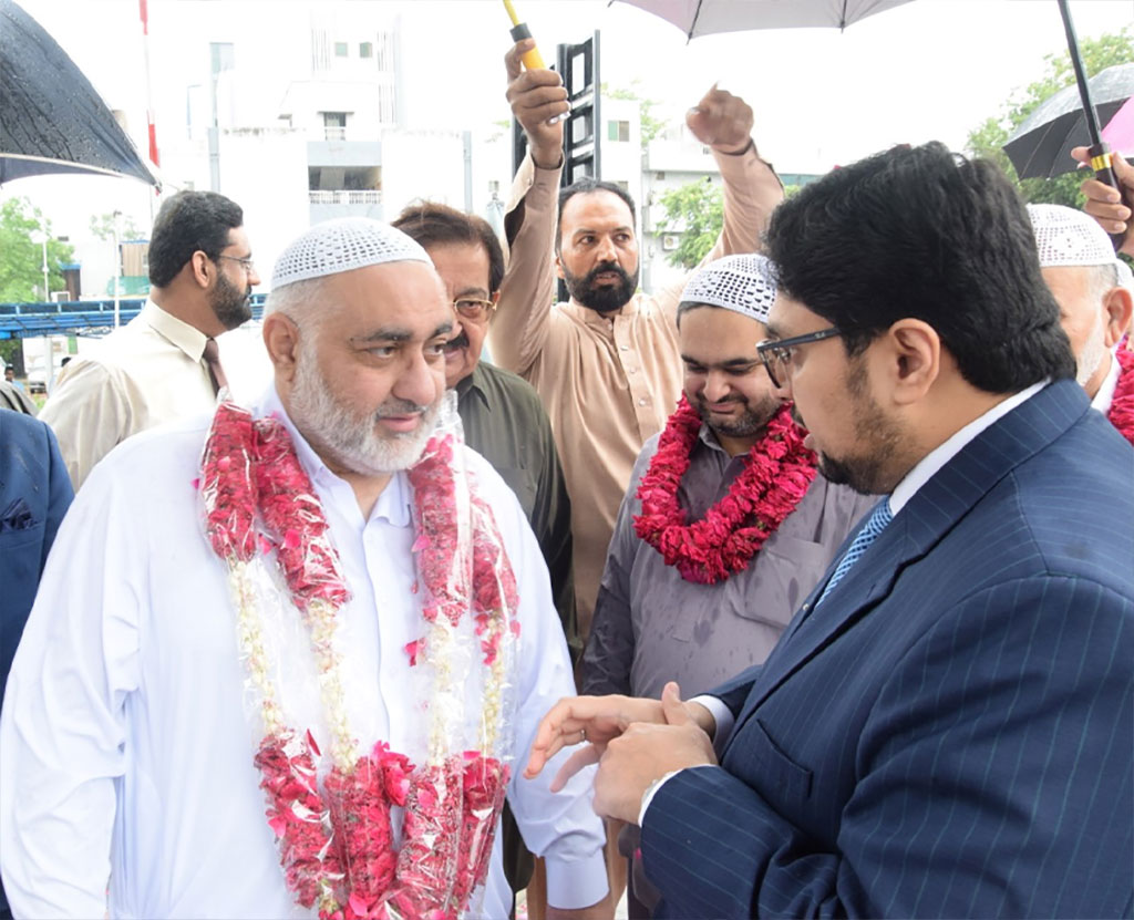 dr hussain qadri meeting with peer of ghamkol sharif