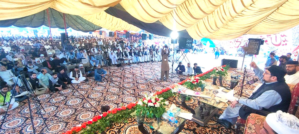 dr hussain qadri addressing sufi conference