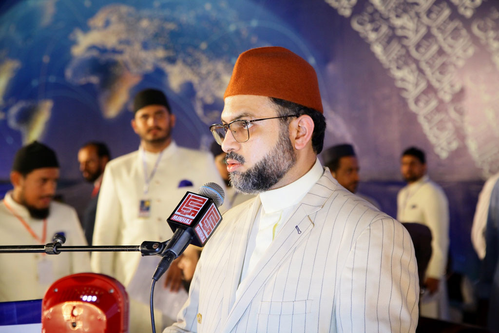 dr hassan mohiudeen qadri addressing