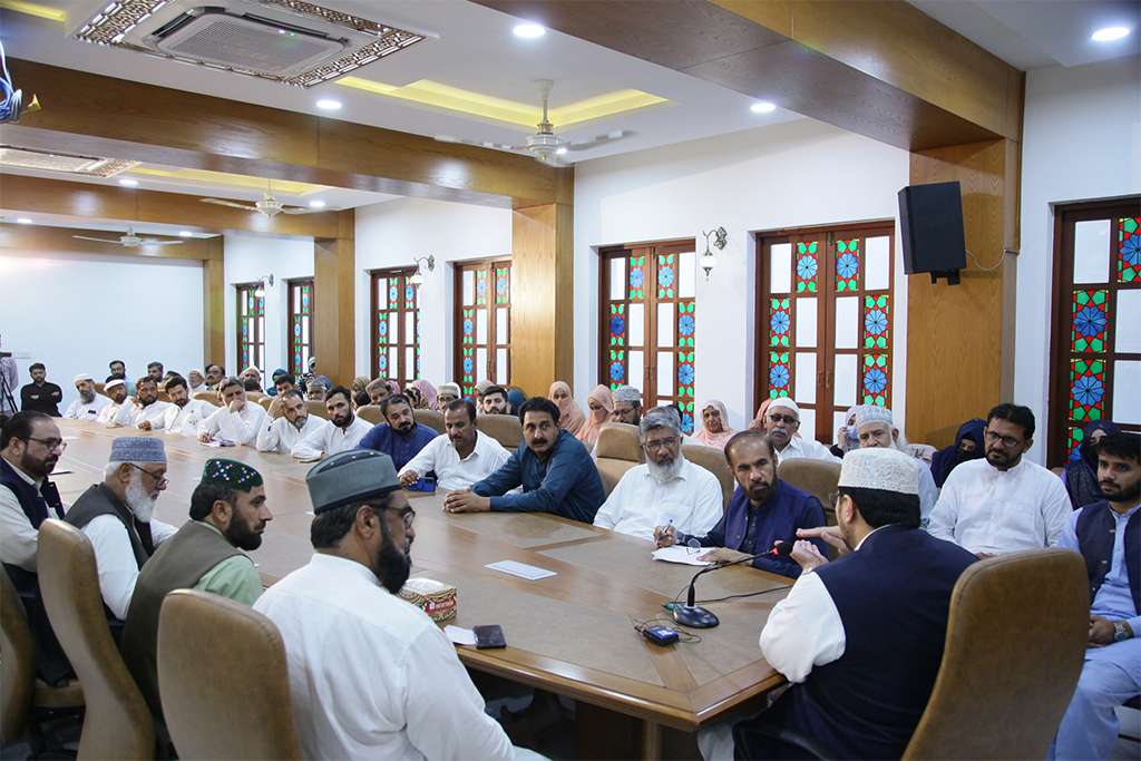 A delegation MQi Sargodha and Pakpatan met with dr hussain qadri