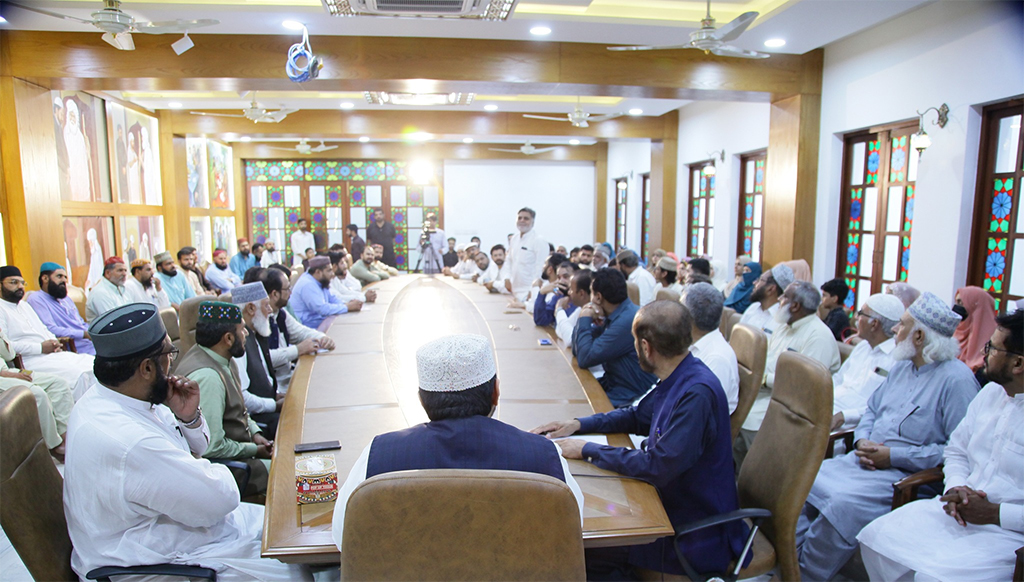 A delegation MQi Sargodha and Pakpatan met with dr hussain qadri