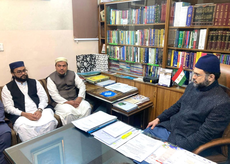 Delegation from Jamia Binoria Karachi meets Dr Hassan Qadri