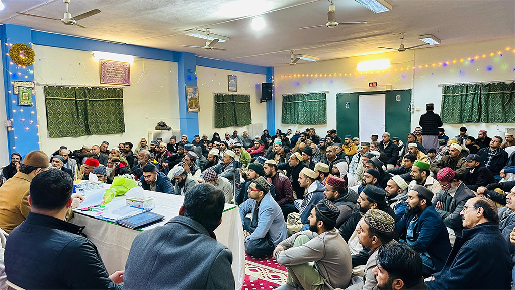 Dr-Hasan-Qadri-addressing Milad un Nabi Conference Anopheta Greece