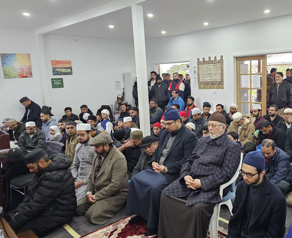 Dr Hassan Mohi ud Din Qadri Adressing Khutaba Jummah at Victoria